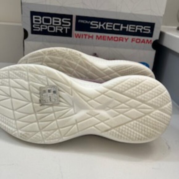 Sketchers Ladies Sz. 8.5 Sneakers - Picture 4 of 4